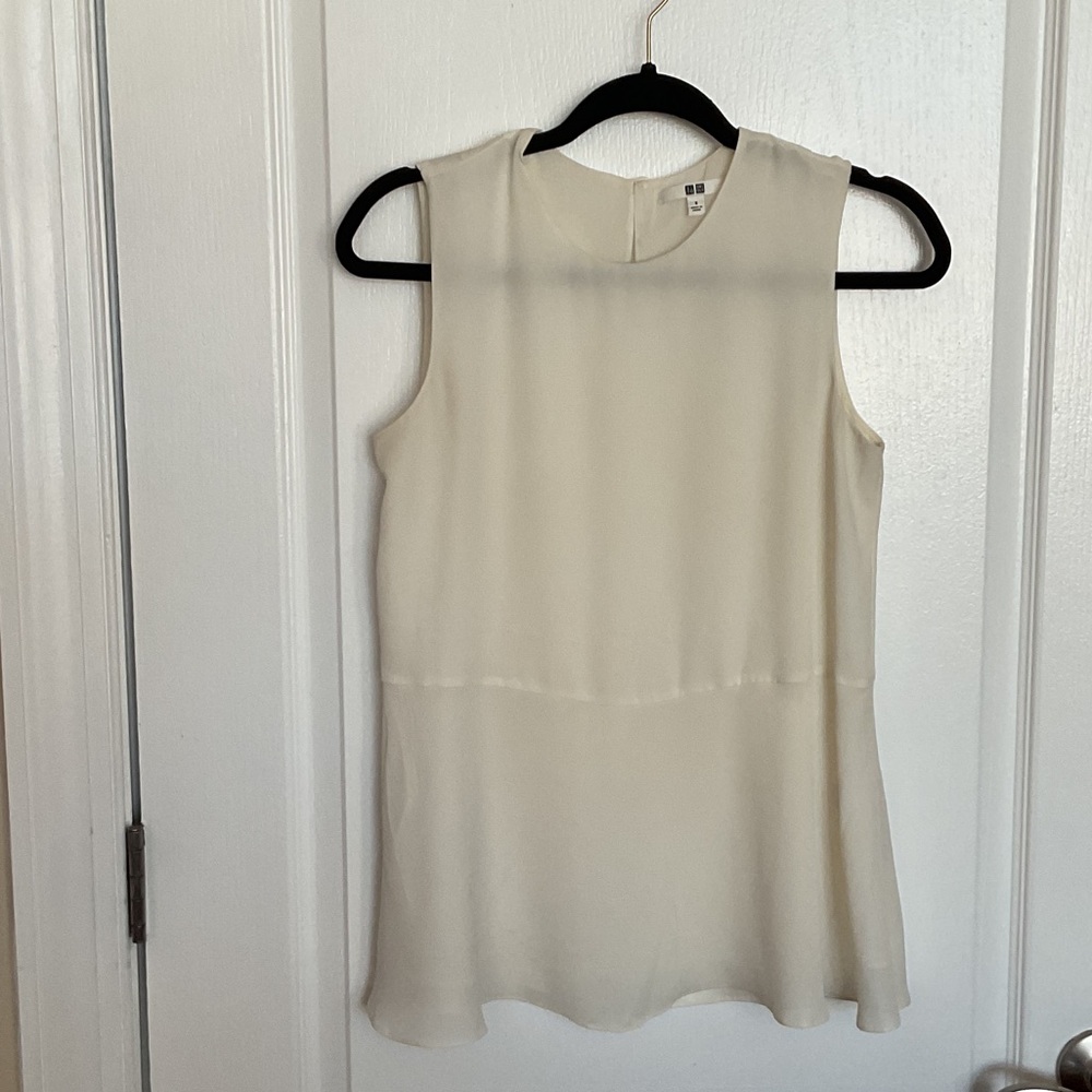 Uniqlo Cream Sleeveless Blouse